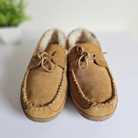Lands\'End Men\'s Shearling Lined Suede Indoor Outdoor Moccasin Slippers Size 9D main image 4